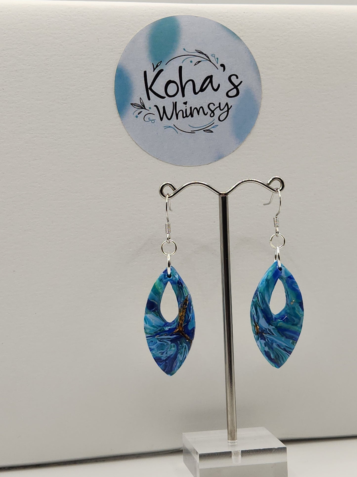 Sea Dreams Small Pointed Ellipse Dangle Earrings