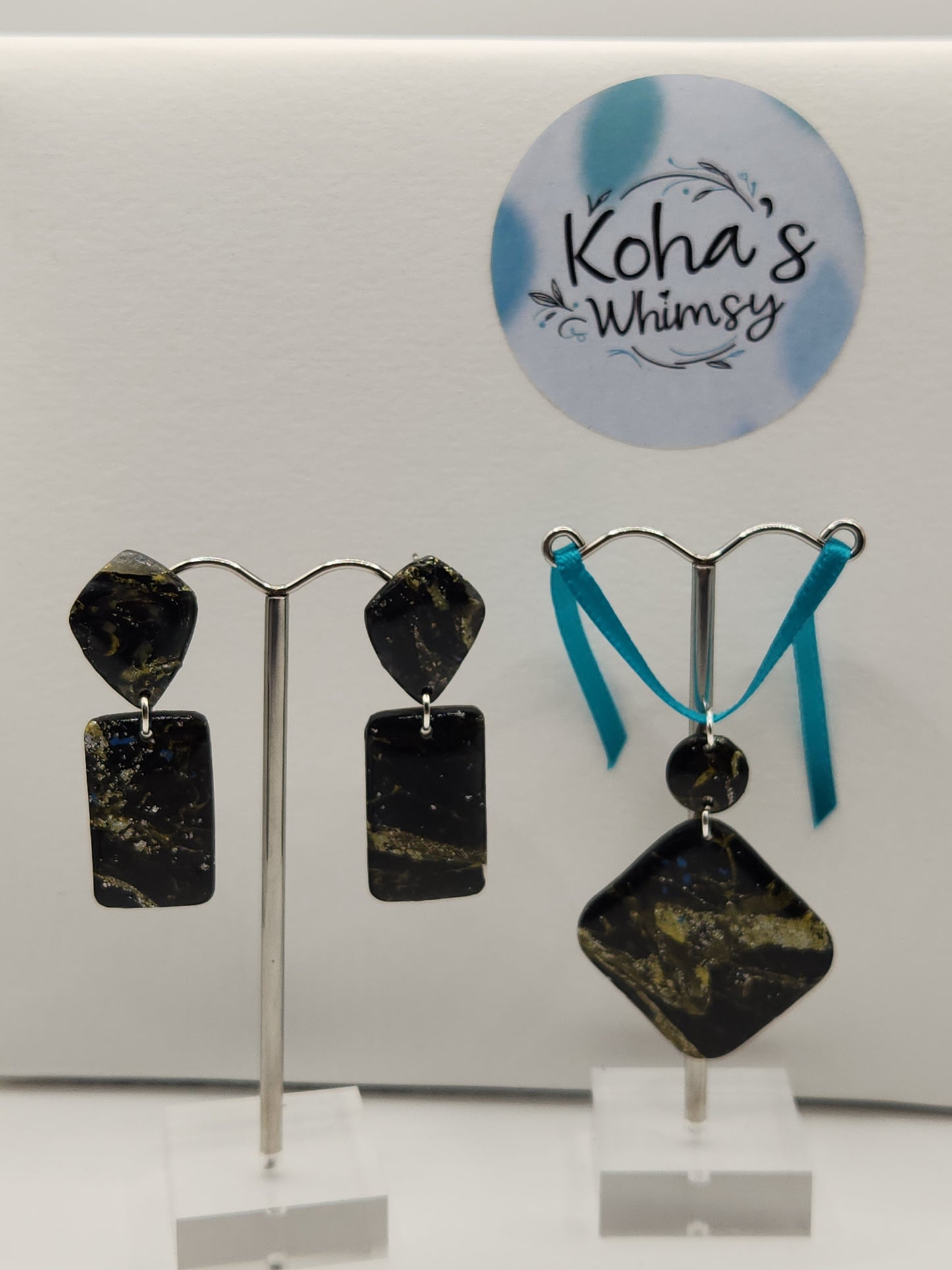 Black & Gold Howlite Jewellery Set