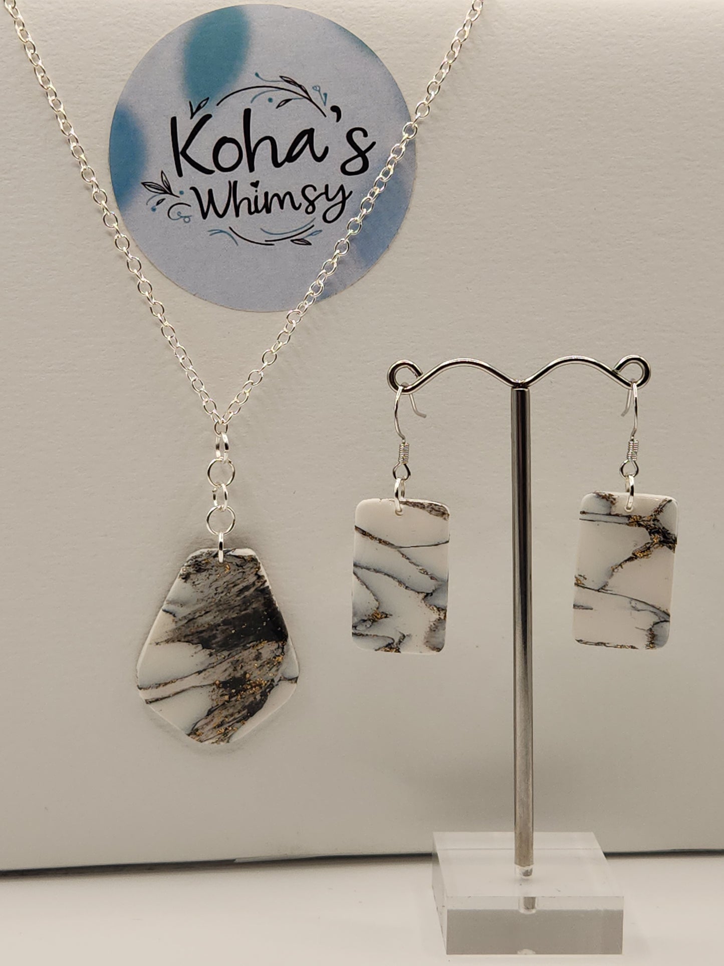 Howlite Jewellery Set - Rectangle Earrings & Drop Pendant