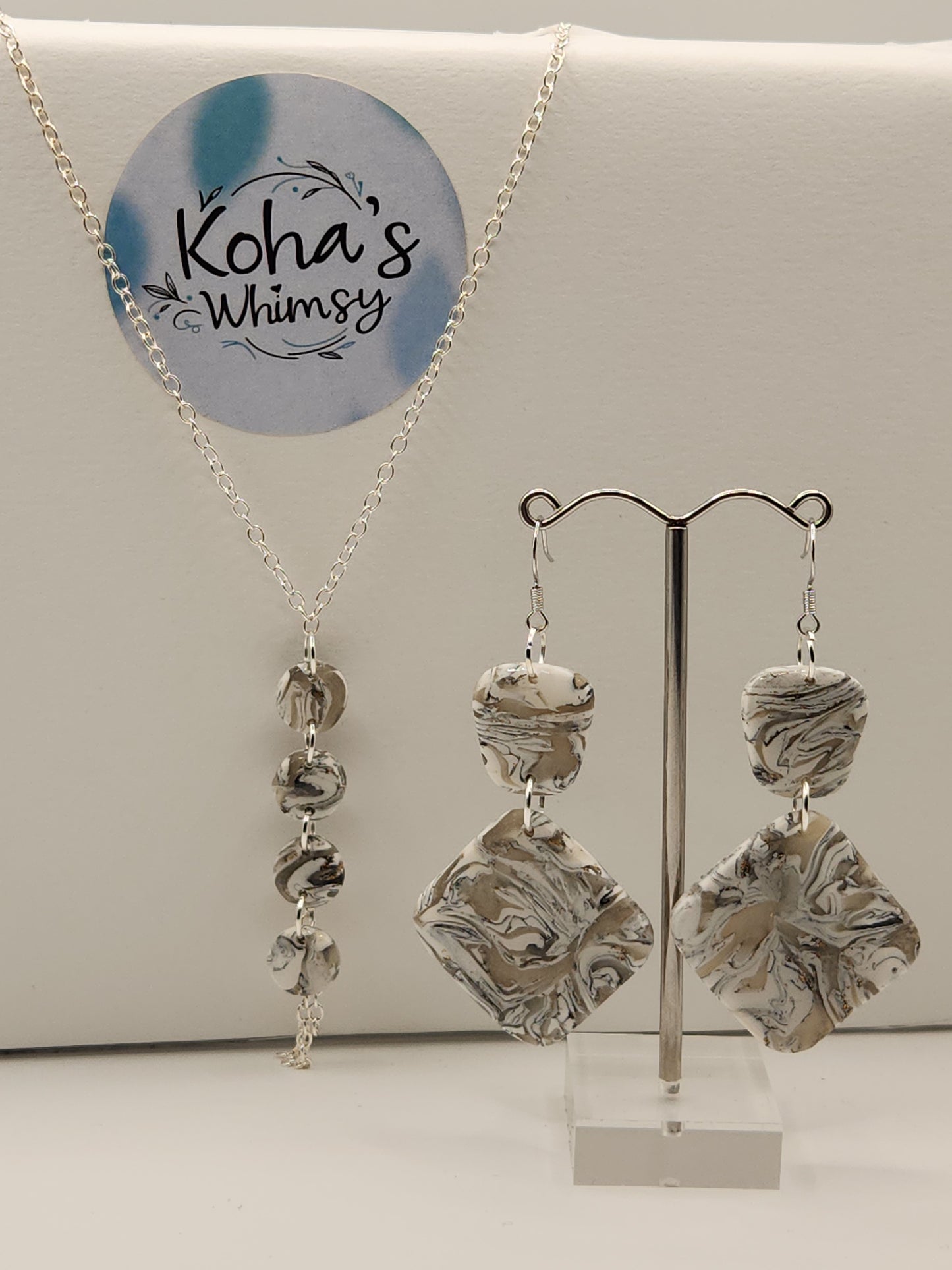 Howlite Jewellery Set - Diamond Earrings & Circle Pendant